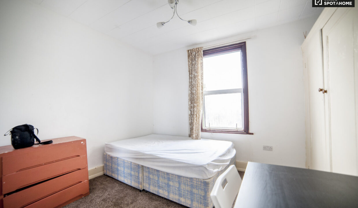 Single room for rent in london  – Fully Furnished