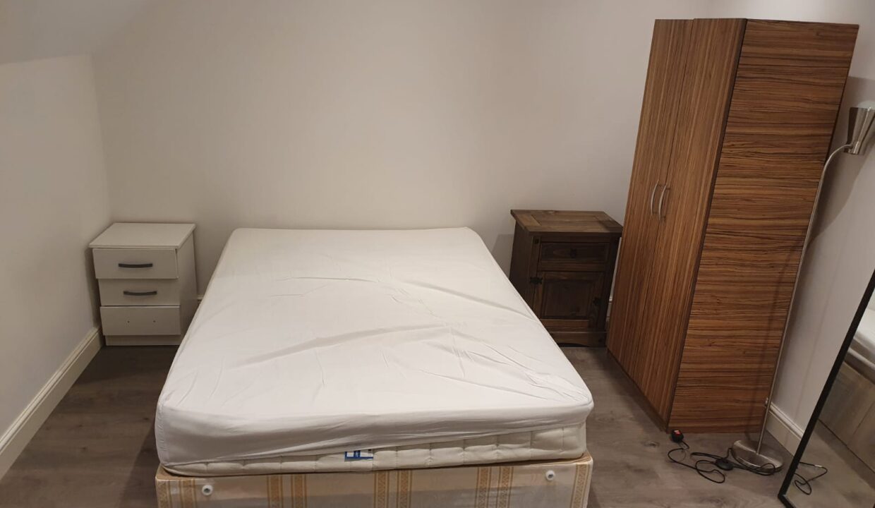 Double Room – Great Transport Links | Bills Included | N15 5RN