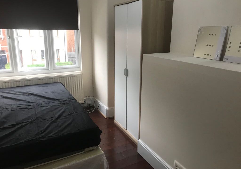 Modern Double room in london
