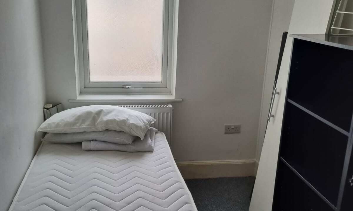 Modern Double room for rent in London