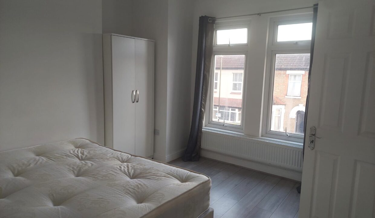 Double room for rent in London – Fully Furnished