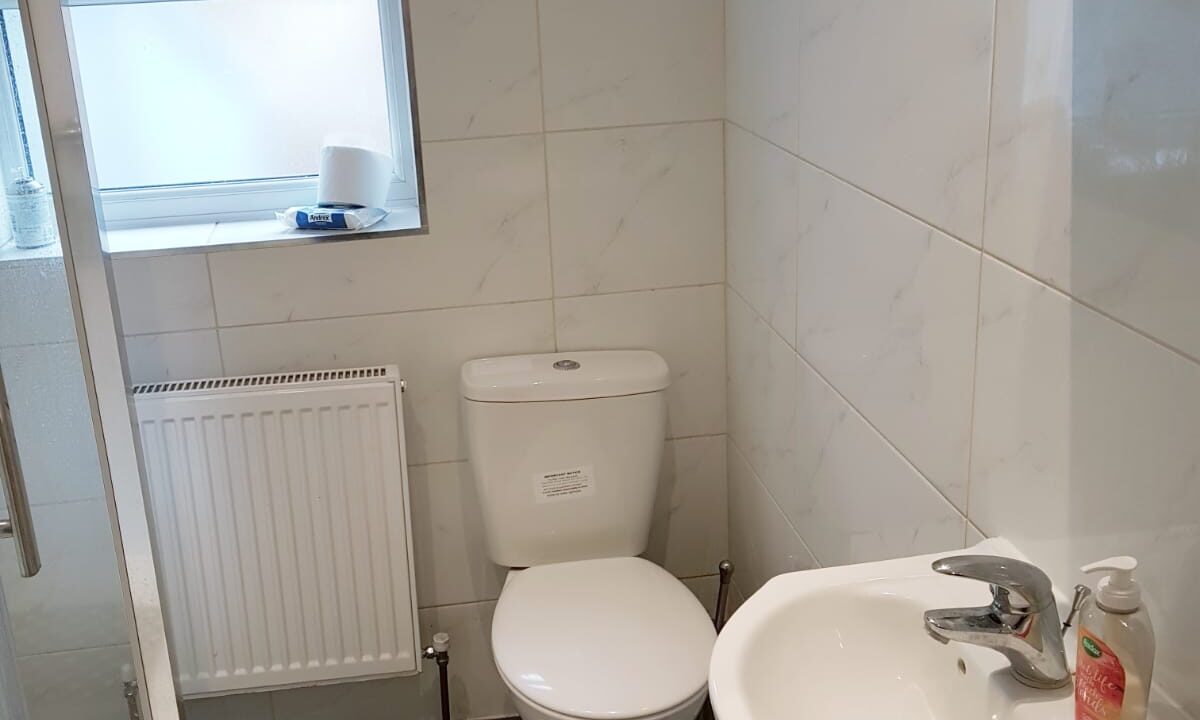 Modern Double Room | All Bills Included | Cricklewood Broadway, NW2 3EJ