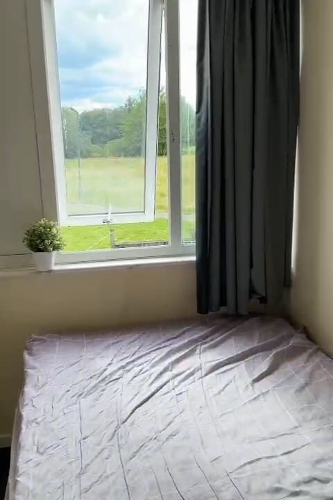 Cheap double room for rent in London