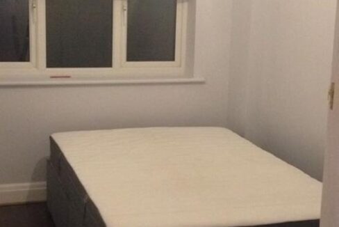 Affordable Double room for rent in london for rent with furniture, heating, and internet