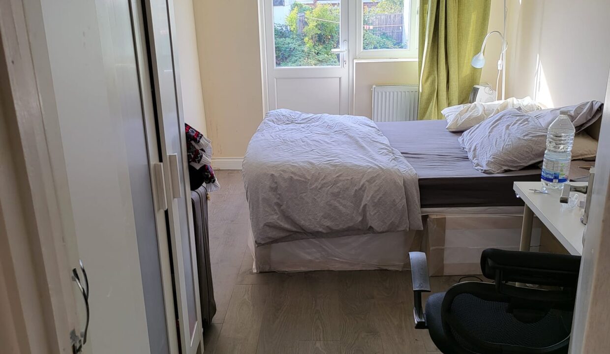 En-suite room for rent in London – Fully Furnished