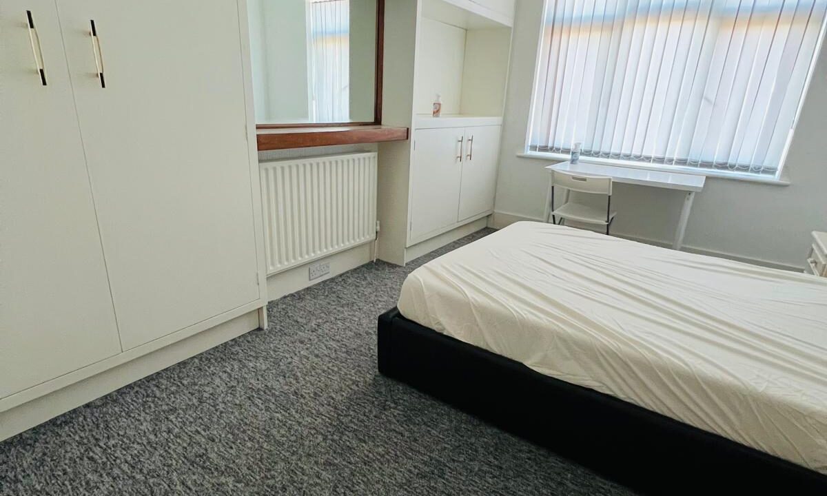 Double room for rent in London – Fully Furnished