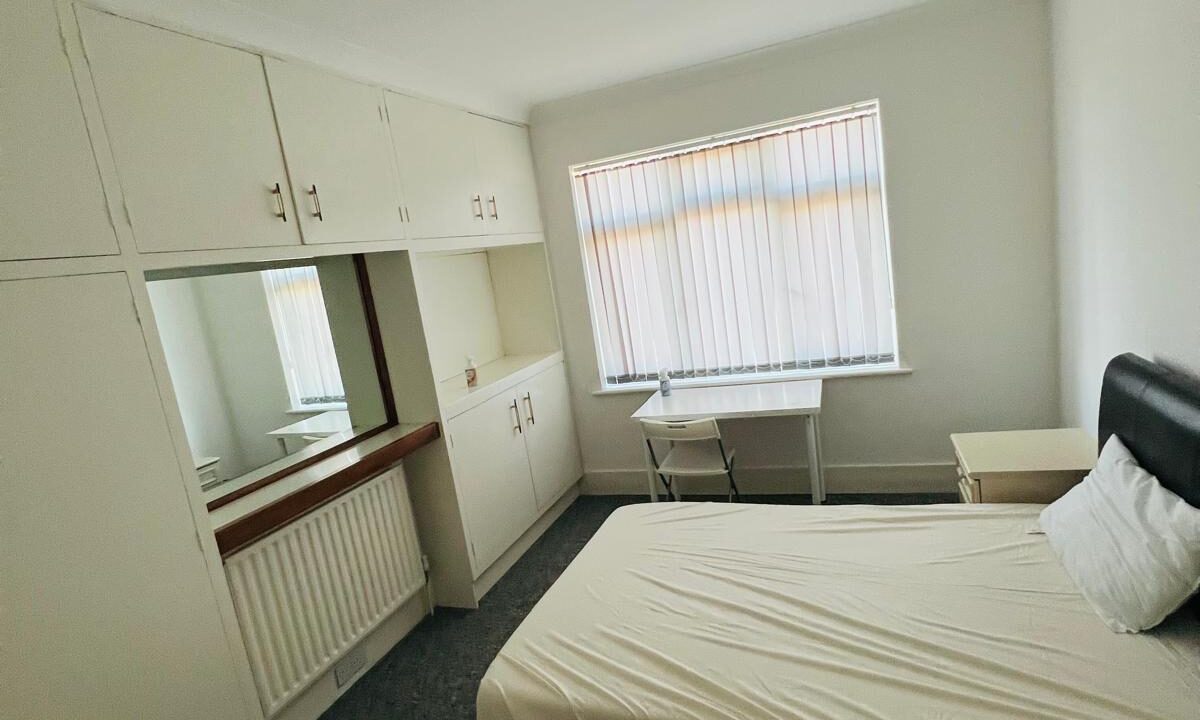 Double room for rent in London – Fully Furnished