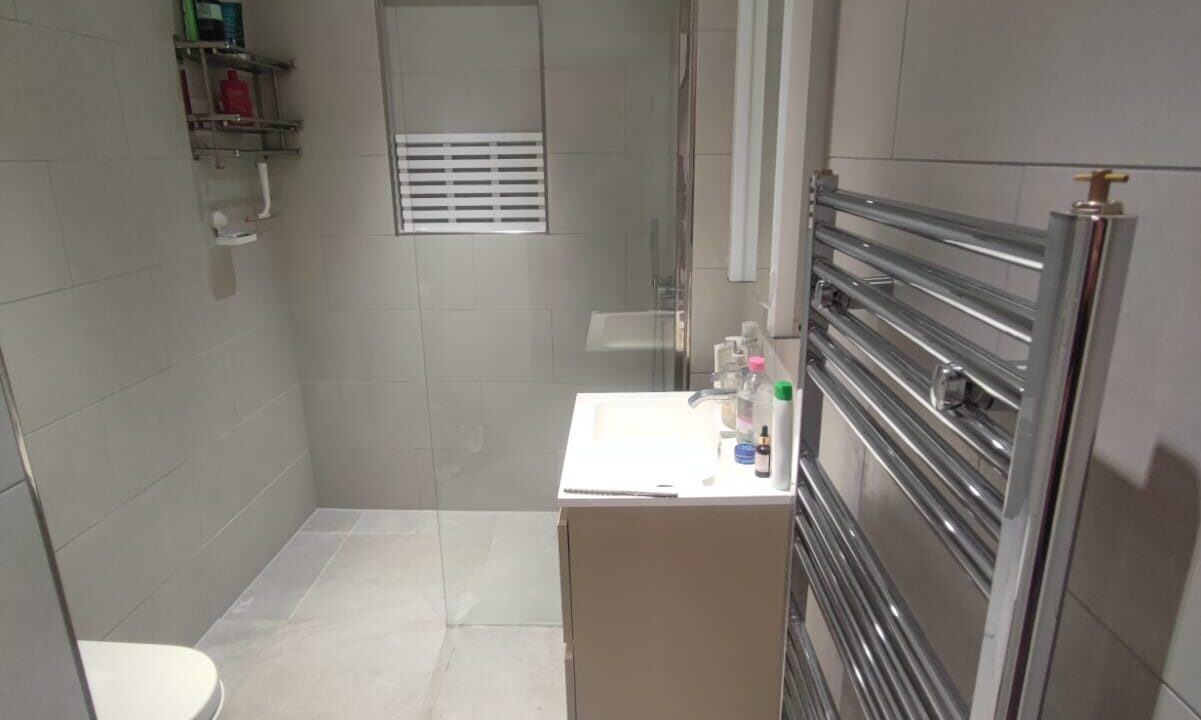 Double room in london – Fully Furnished