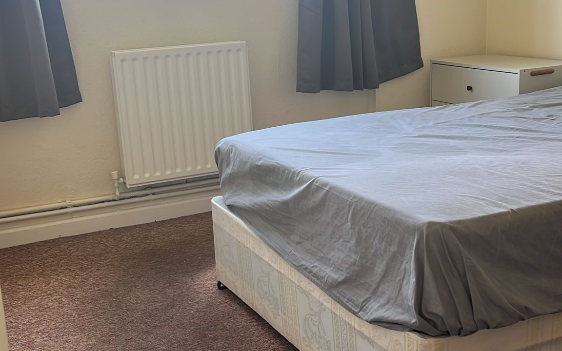 Double room for rent in London – Fully Furnished